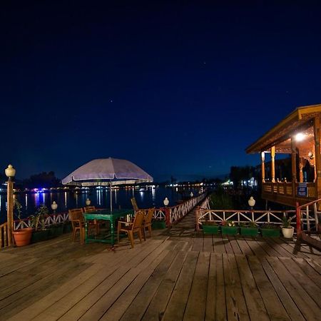 Kolu Group Of Houseboats Hotel Srinagar  Bagian luar foto